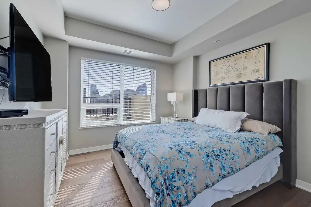 930 6 Avenue SW Calgary AB T2P 1J3