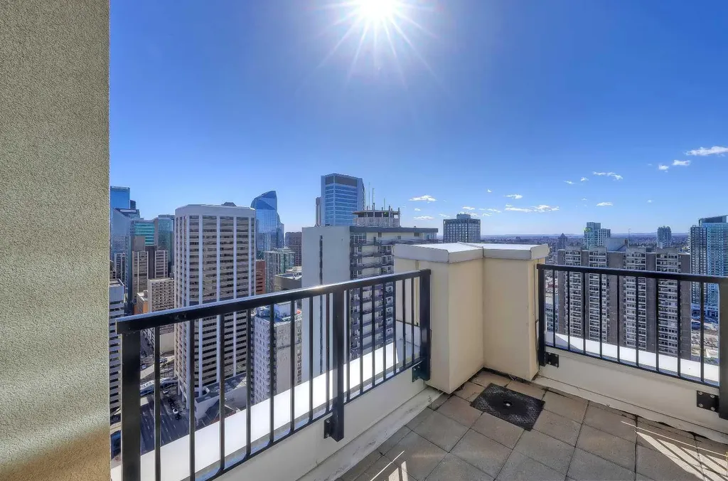 930 6 Avenue SW Calgary AB T2P 1J3