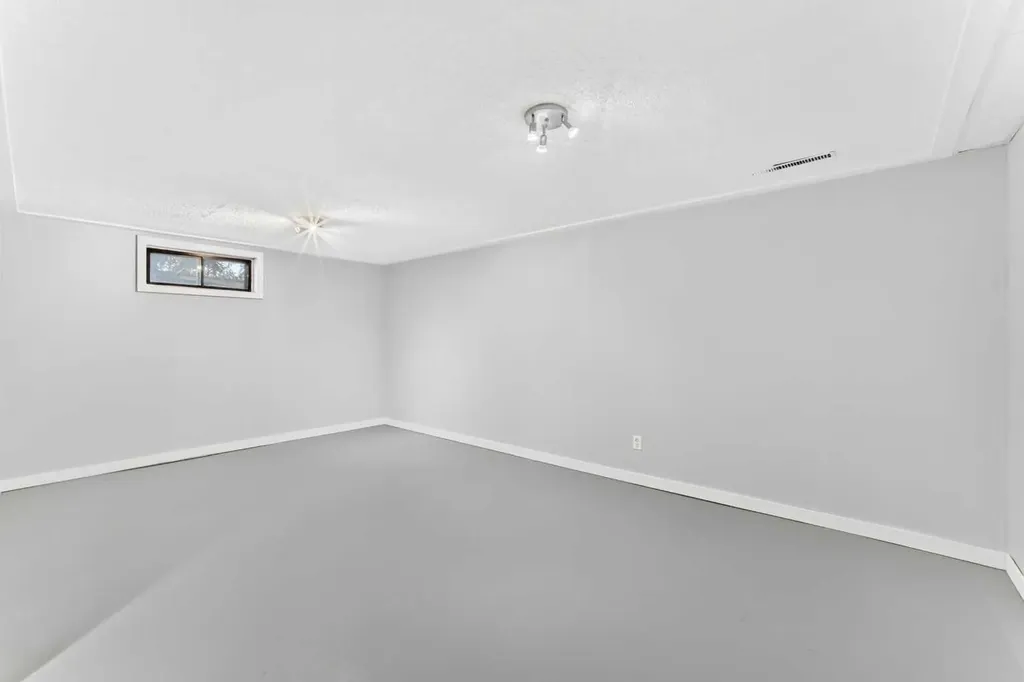 500 Allen Street SE Airdrie AB T4B 1J5