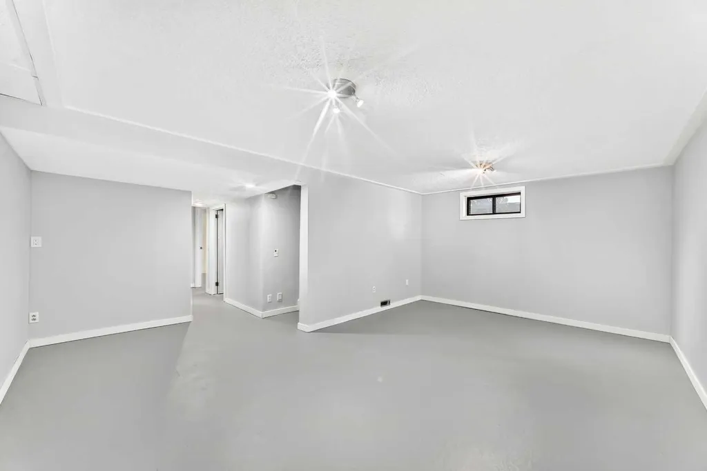 500 Allen Street SE Airdrie AB T4B 1J5