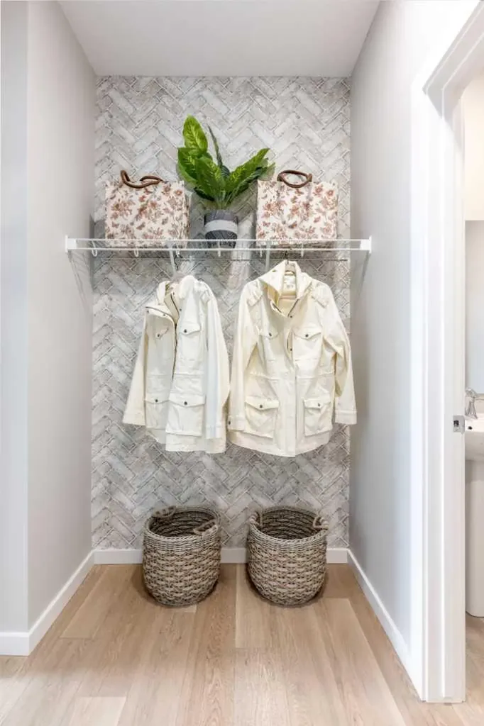 140 Heirloom Street SE Calgary AB T3S 0Y5