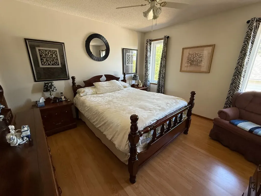 11 Virginia Avenue Whitecourt AB T7S 1H2