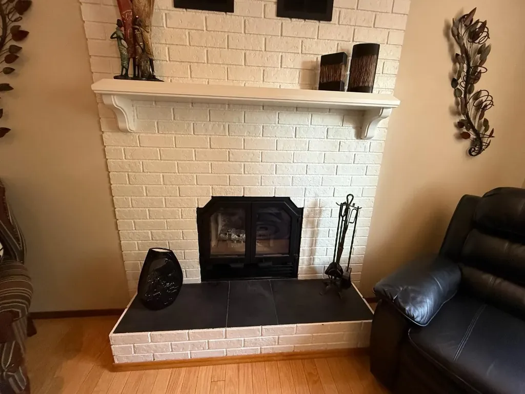 11 Virginia Avenue Whitecourt AB T7S 1H2