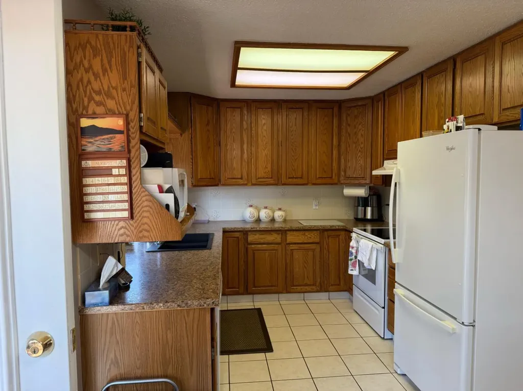 11 Virginia Avenue Whitecourt AB T7S 1H2