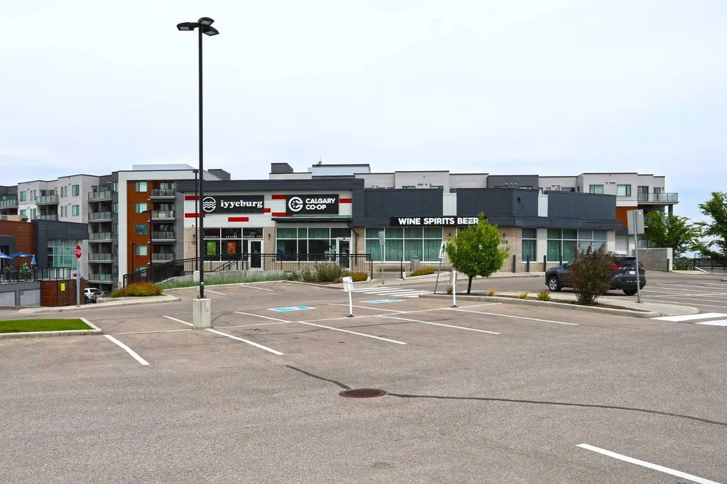 138 Sage Valley Common NW Calgary AB T3R 1X7
