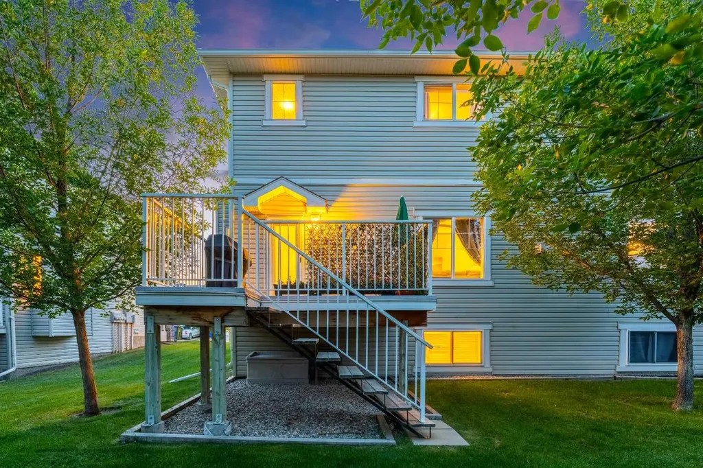 43 Arbours Circle NW Langdon AB T0J 1X2