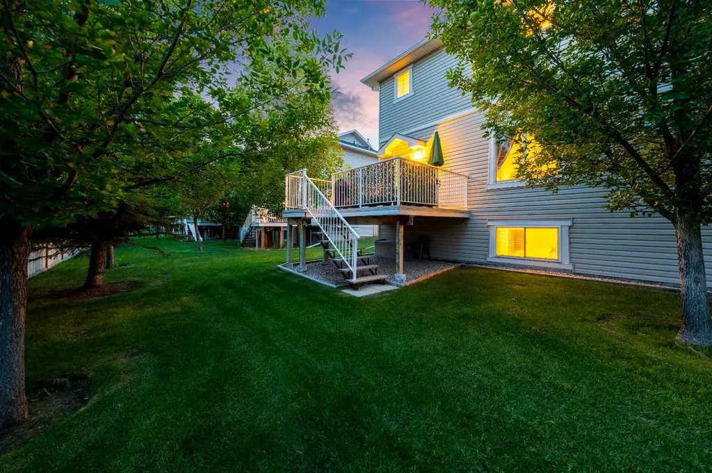 43 Arbours Circle NW Langdon AB T0J 1X2