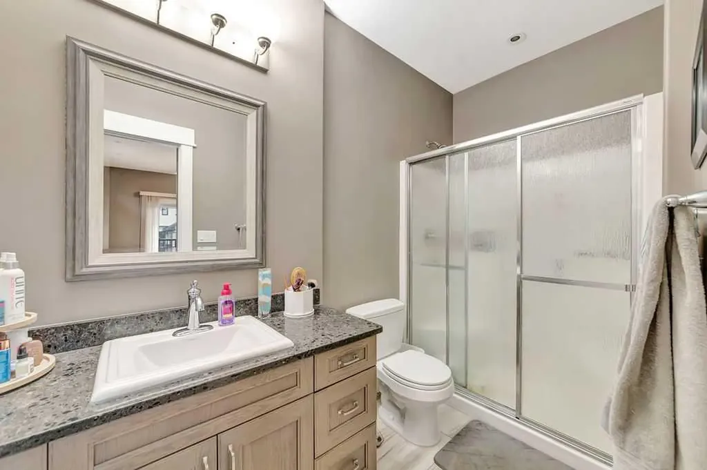 5945 18 Street Lloydminster AB T9V 3P4