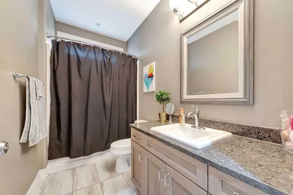 5945 18 Street Lloydminster AB T9V 3P4