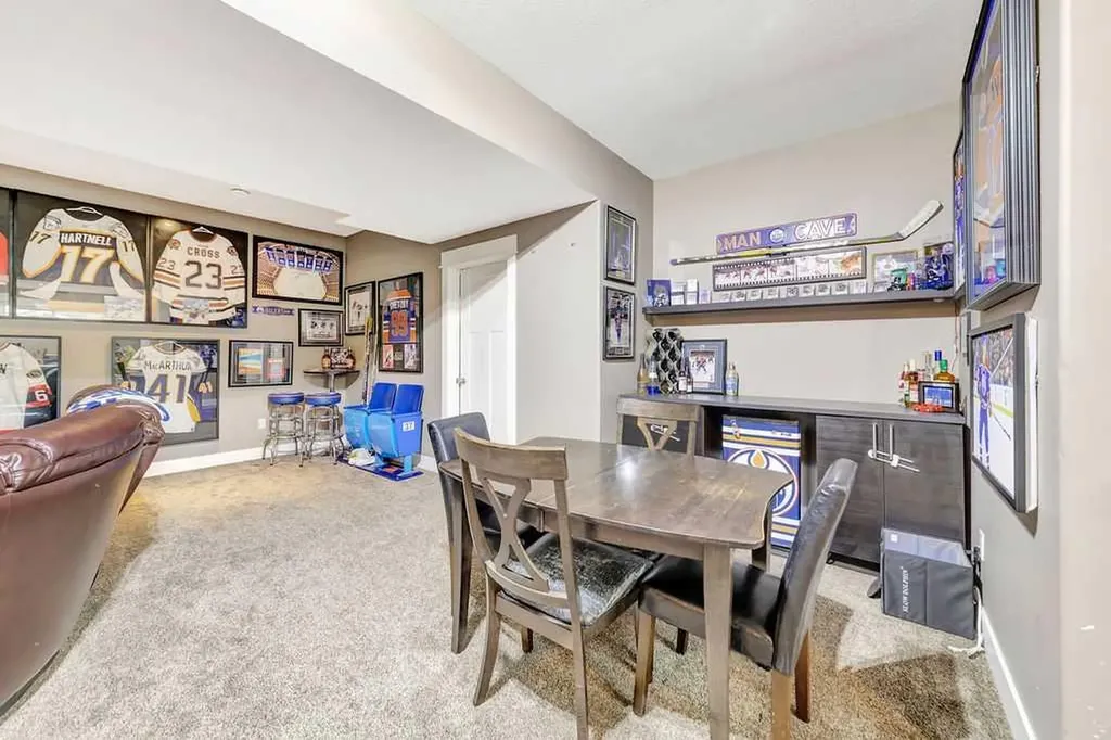 5945 18 Street Lloydminster AB T9V 3P4