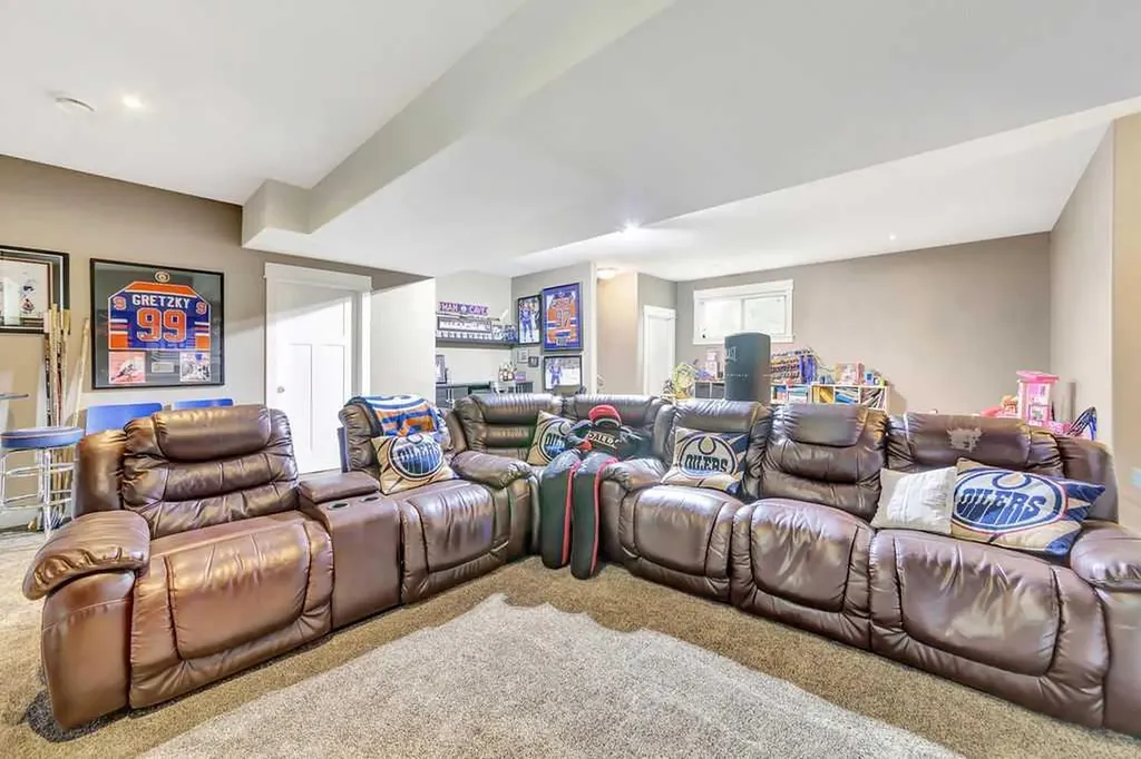5945 18 Street Lloydminster AB T9V 3P4