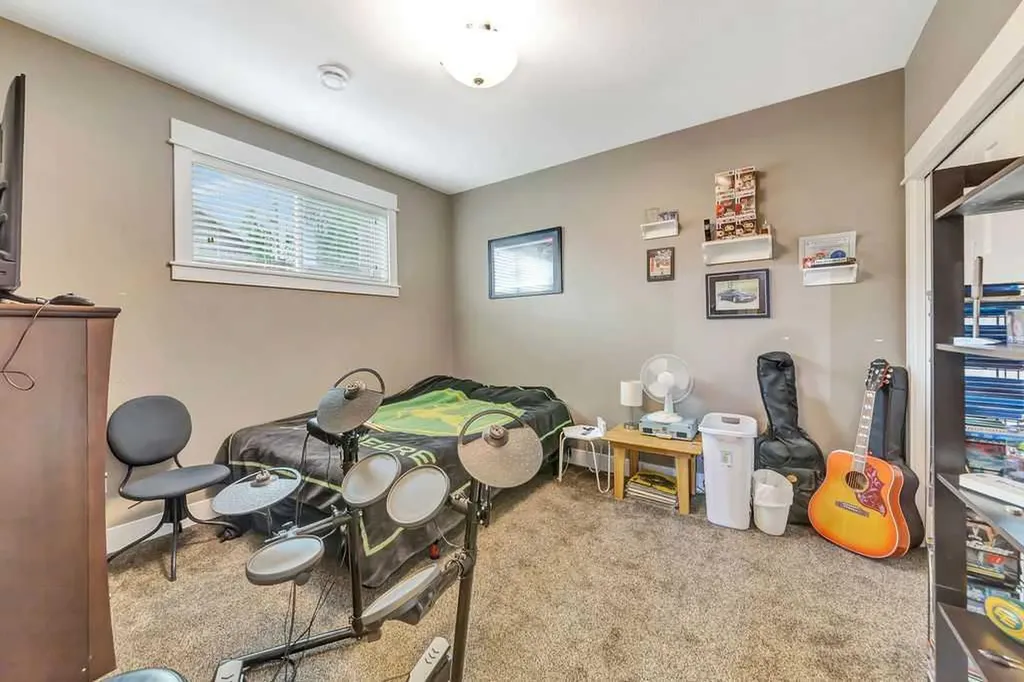 5945 18 Street Lloydminster AB T9V 3P4