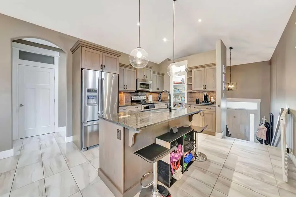 5945 18 Street Lloydminster AB T9V 3P4