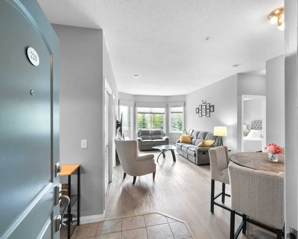 8 Prestwick Pond Terrace SE Calgary AB T2Z 4P3