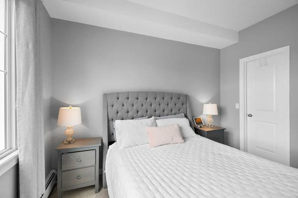 8 Prestwick Pond Terrace SE Calgary AB T2Z 4P3