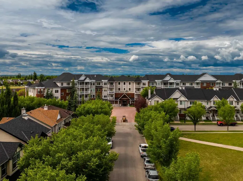 8 Prestwick Pond Terrace SE Calgary AB T2Z 4P3