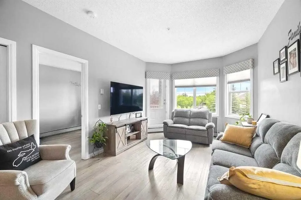 8 Prestwick Pond Terrace SE Calgary AB T2Z 4P3