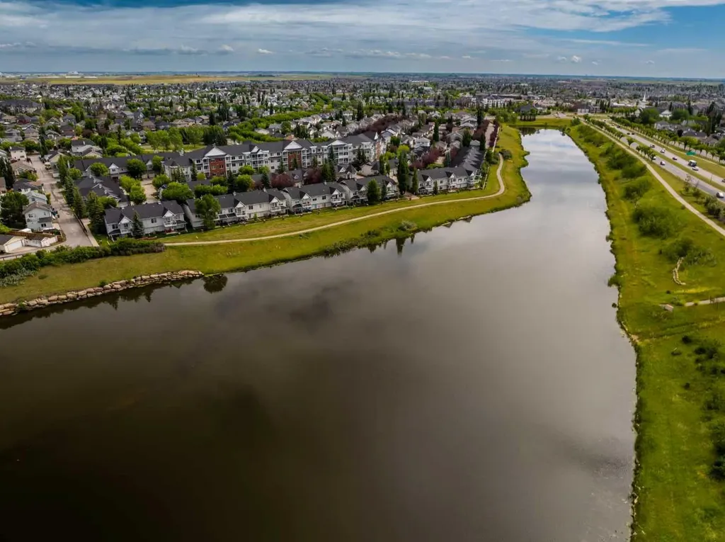 8 Prestwick Pond Terrace SE Calgary AB T2Z 4P3