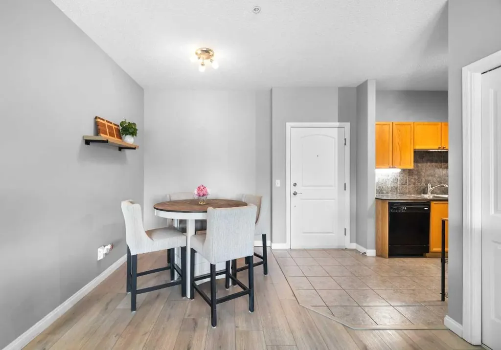 8 Prestwick Pond Terrace SE Calgary AB T2Z 4P3