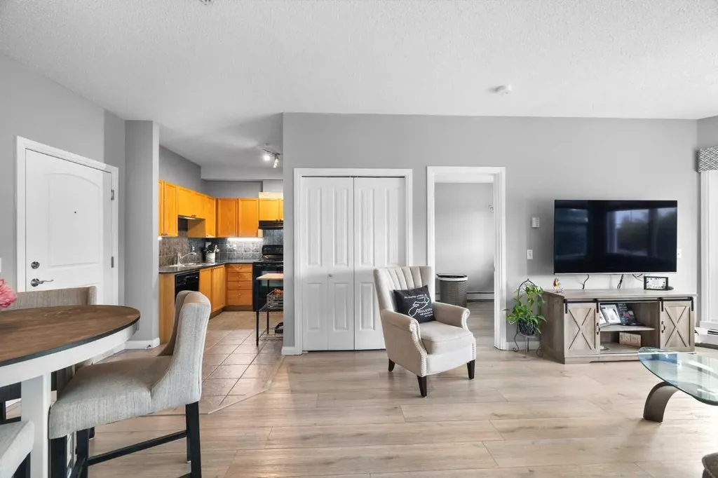 8 Prestwick Pond Terrace SE Calgary AB T2Z 4P3