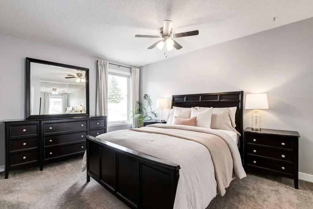 88 Coachway Gardens SW Calgary AB T3H 2V9