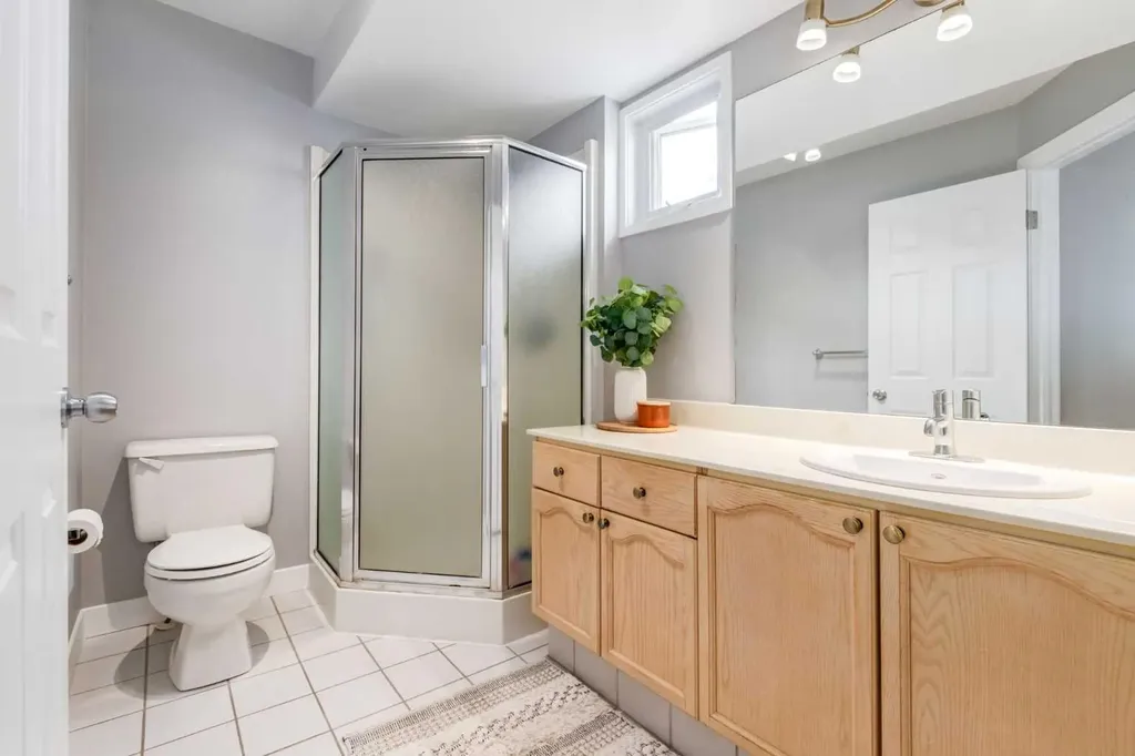 88 Coachway Gardens SW Calgary AB T3H 2V9