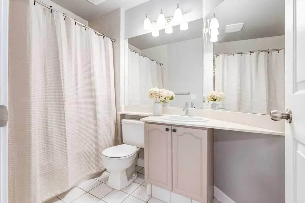 88 Coachway Gardens SW Calgary AB T3H 2V9