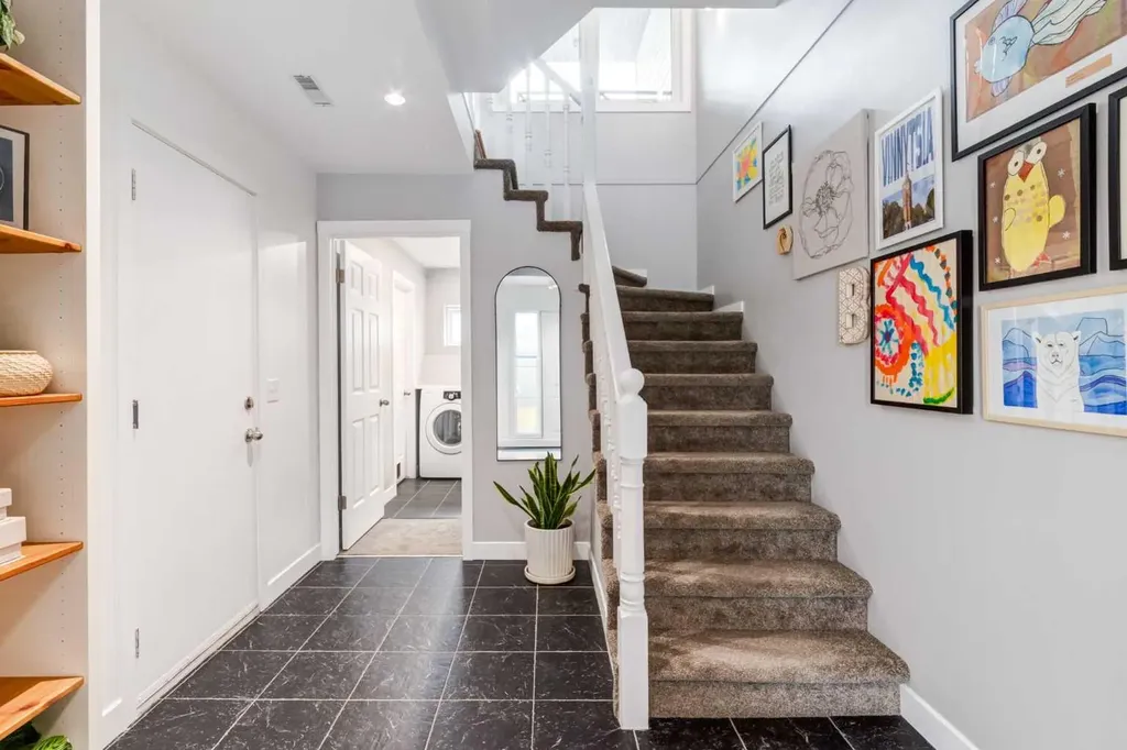 88 Coachway Gardens SW Calgary AB T3H 2V9