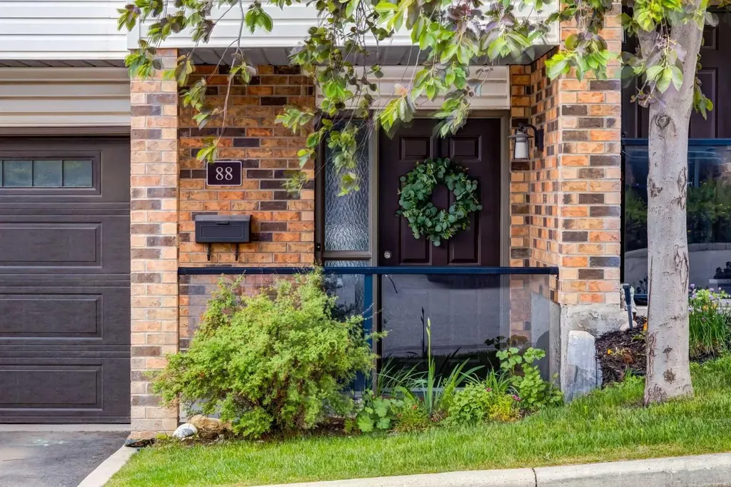 88 Coachway Gardens SW Calgary AB T3H 2V9