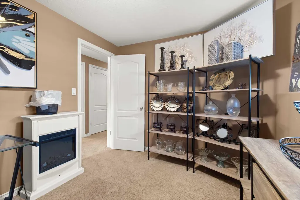 85 Vista Road SE Medicine Hat AB T1B0A3