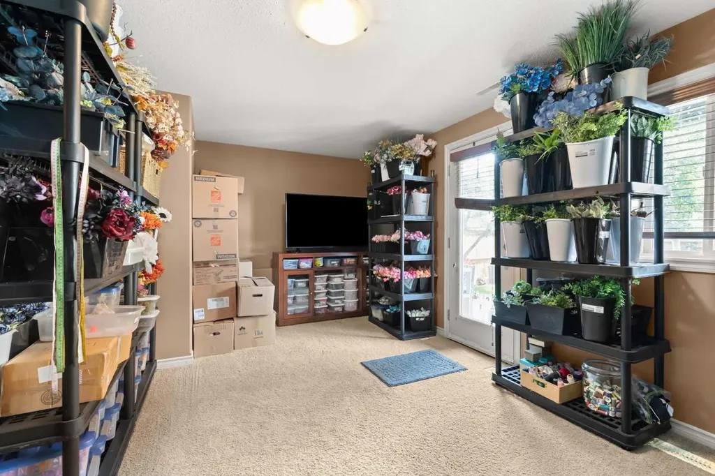 85 Vista Road SE Medicine Hat AB T1B0A3
