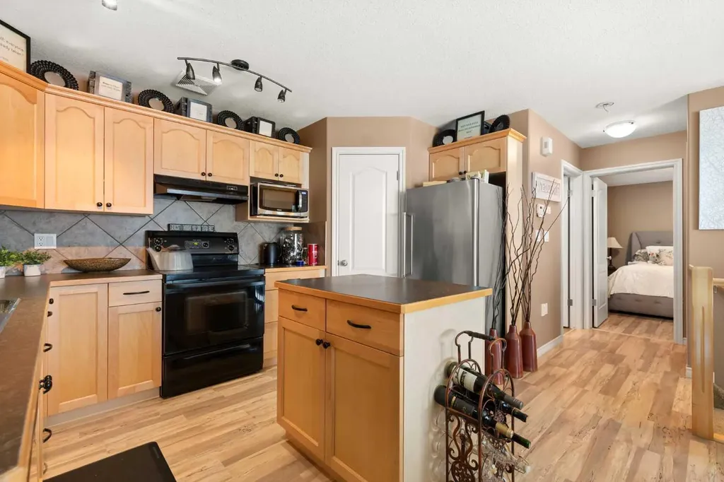 85 Vista Road SE Medicine Hat AB T1B0A3