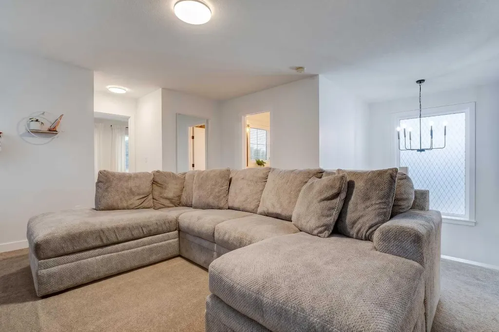 8213 121 Street Grande Prairie AB T8W 0M7