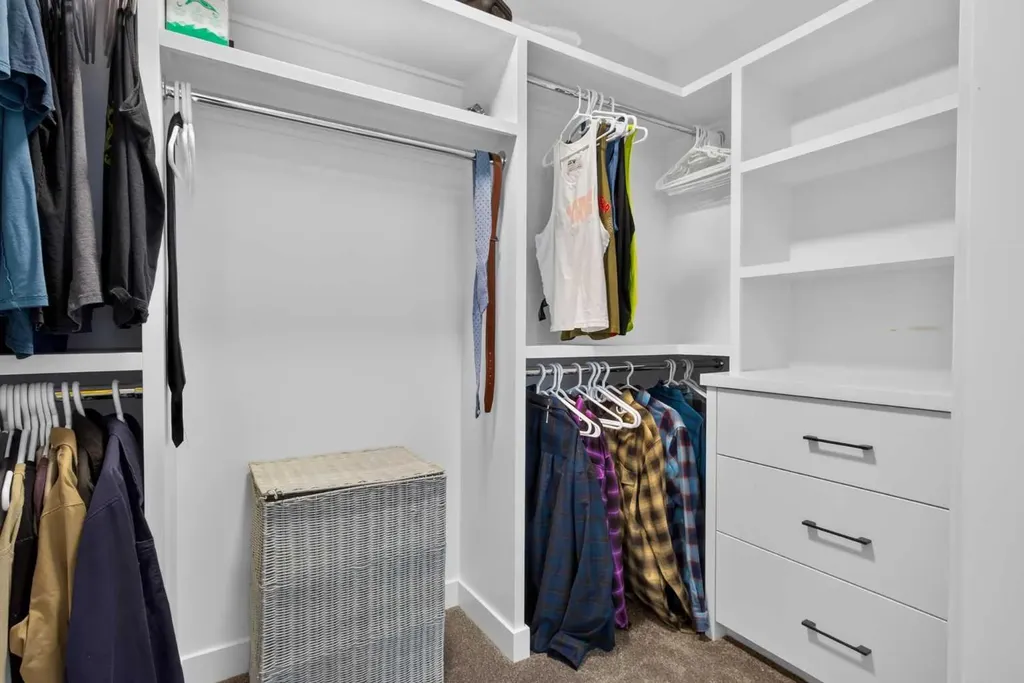 8213 121 Street Grande Prairie AB T8W 0M7