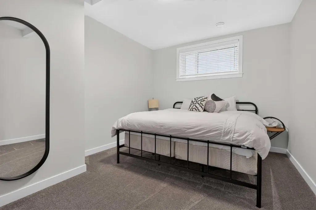 8213 121 Street Grande Prairie AB T8W 0M7