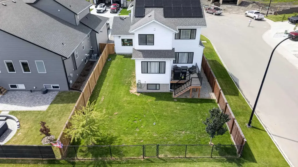 8213 121 Street Grande Prairie AB T8W 0M7