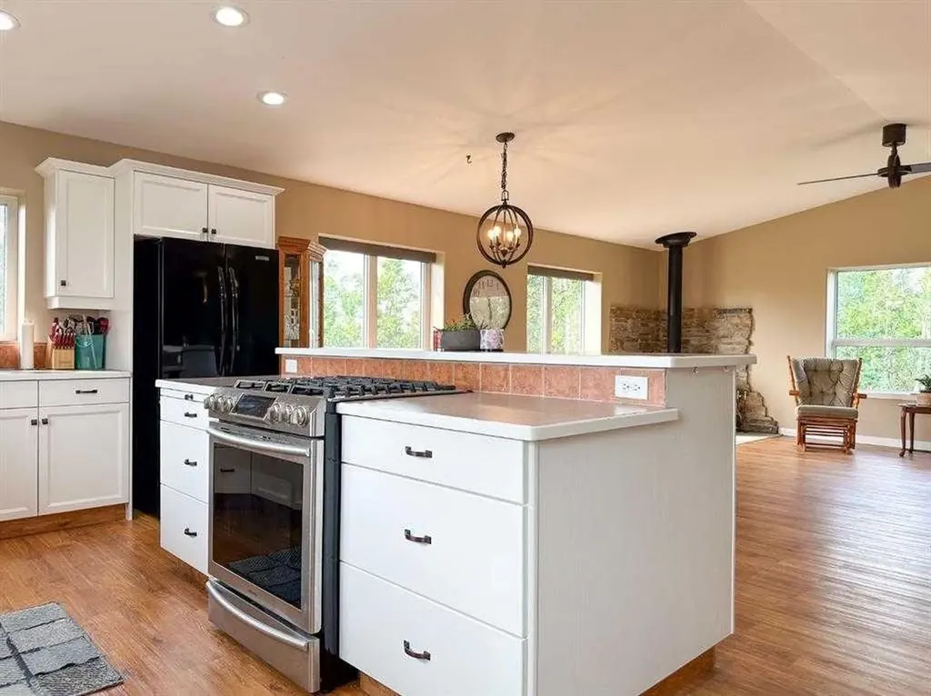 38221 Range Road 242 Rural Lacombe County AB T0C 0Y0