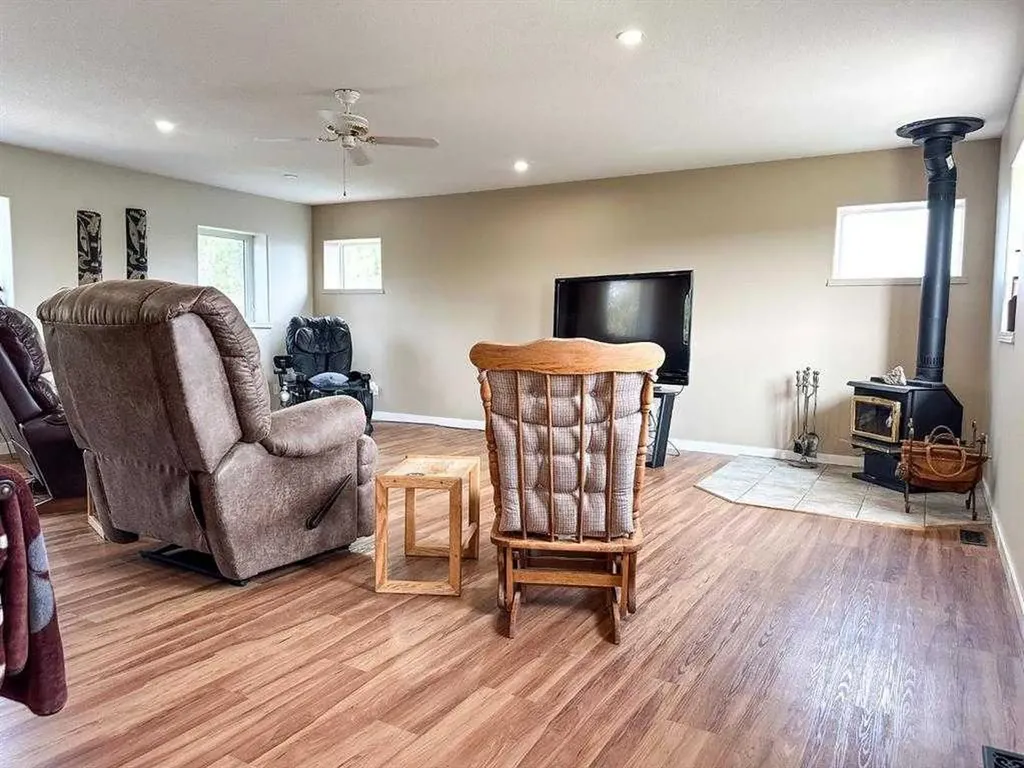 38221 Range Road 242 Rural Lacombe County AB T0C 0Y0