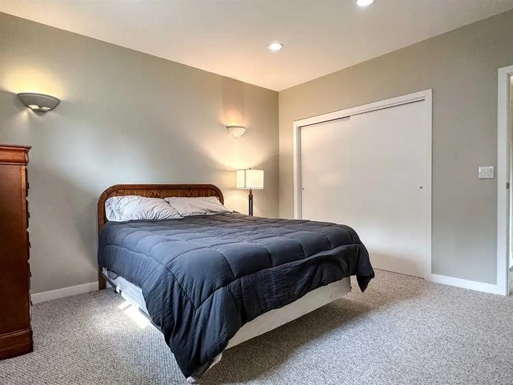 38221 Range Road 242 Rural Lacombe County AB T0C 0Y0
