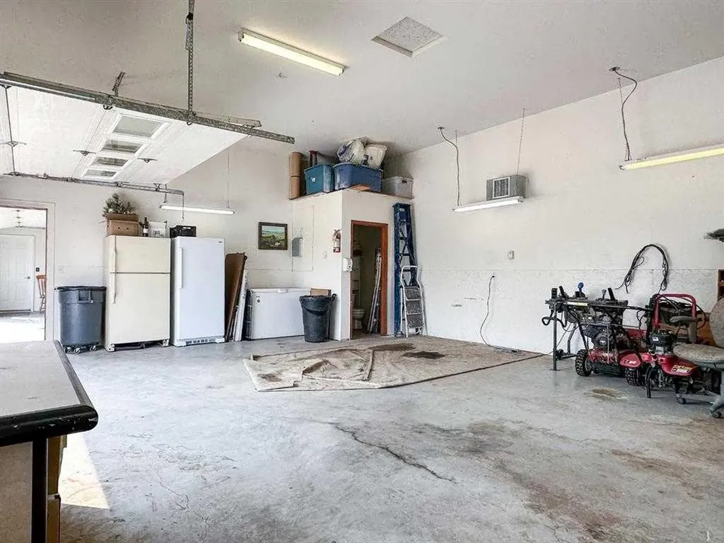 38221 Range Road 242 Rural Lacombe County AB T0C 0Y0