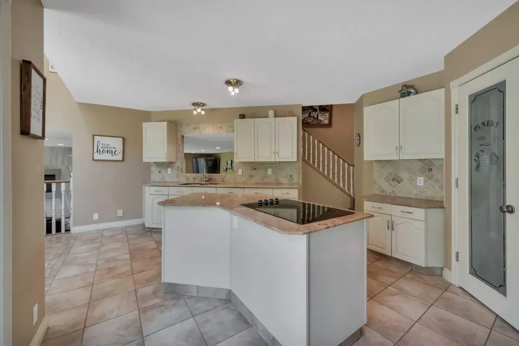 28364 Township Road 384 Rural Red Deer County AB T4S 2B5