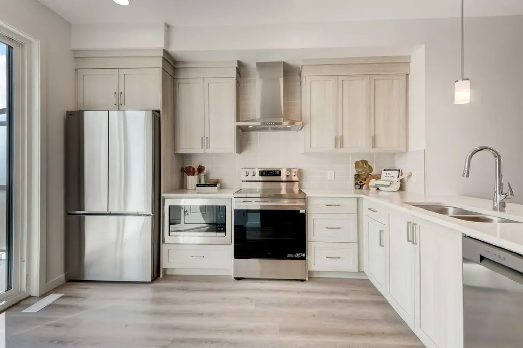 7369 Mercado Avenue SE Calgary AB T3M 4C2