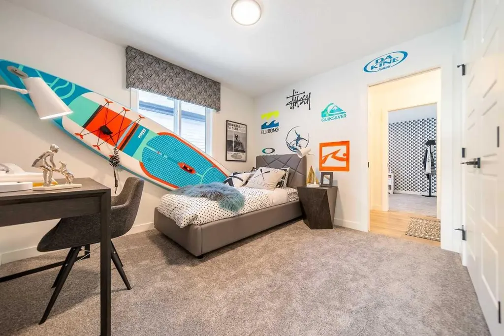 58 Bridgeport Circle Chestermere AB T1X3E9