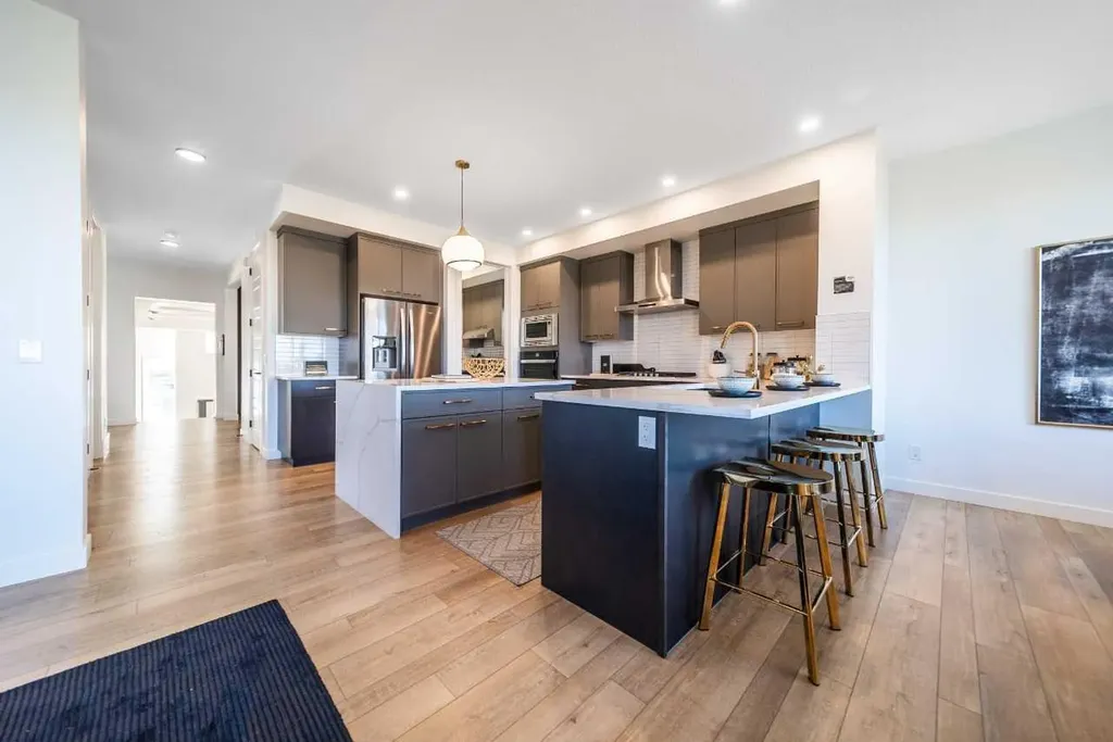 58 Bridgeport Circle Chestermere AB T1X3E9