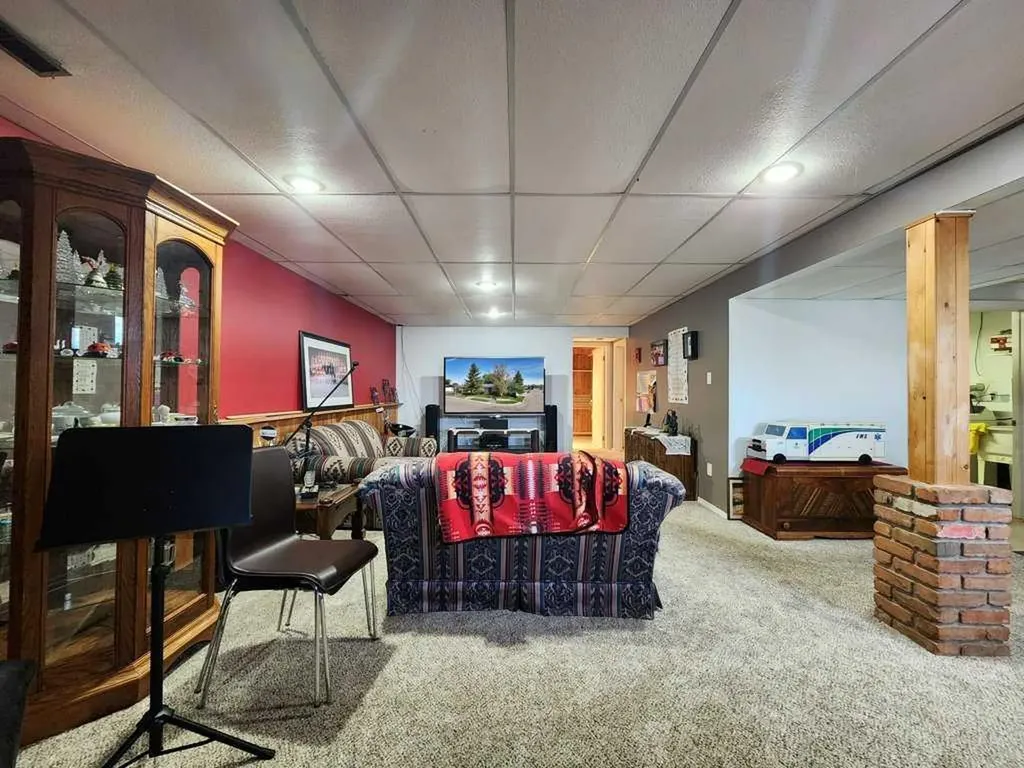 667 21st Street Fort Macleod AB T0L 0Z0