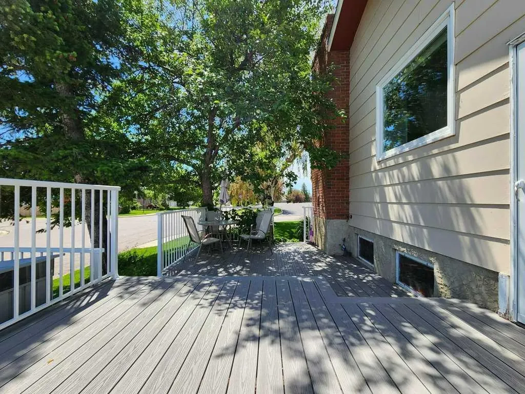 667 21st Street Fort Macleod AB T0L 0Z0