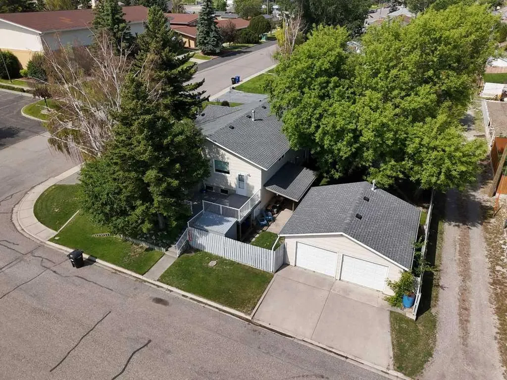 667 21st Street Fort Macleod AB T0L 0Z0