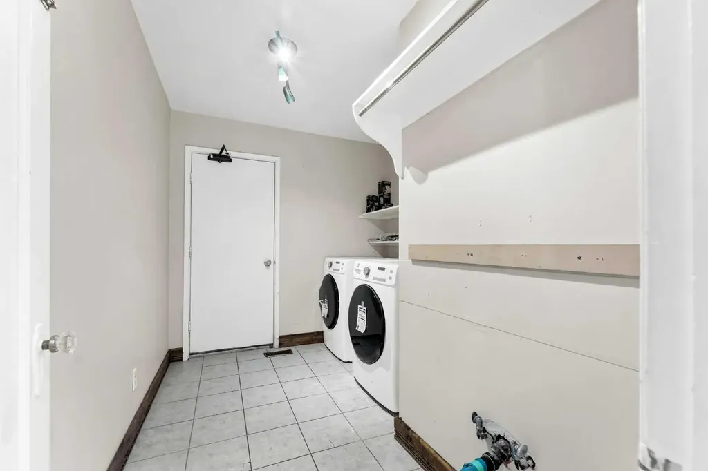 315 2 Street NW Redcliff AB T0J 2P0