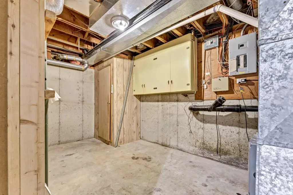 315 2 Street NW Redcliff AB T0J 2P0