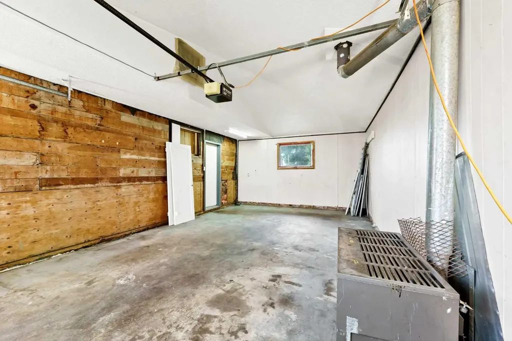 315 2 Street NW Redcliff AB T0J 2P0